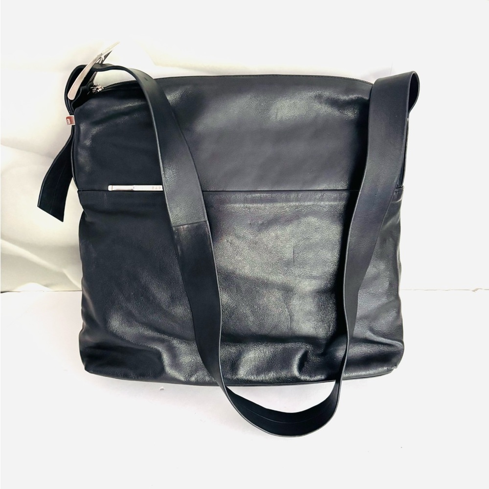 Sagi Italy black leather crossbody bag